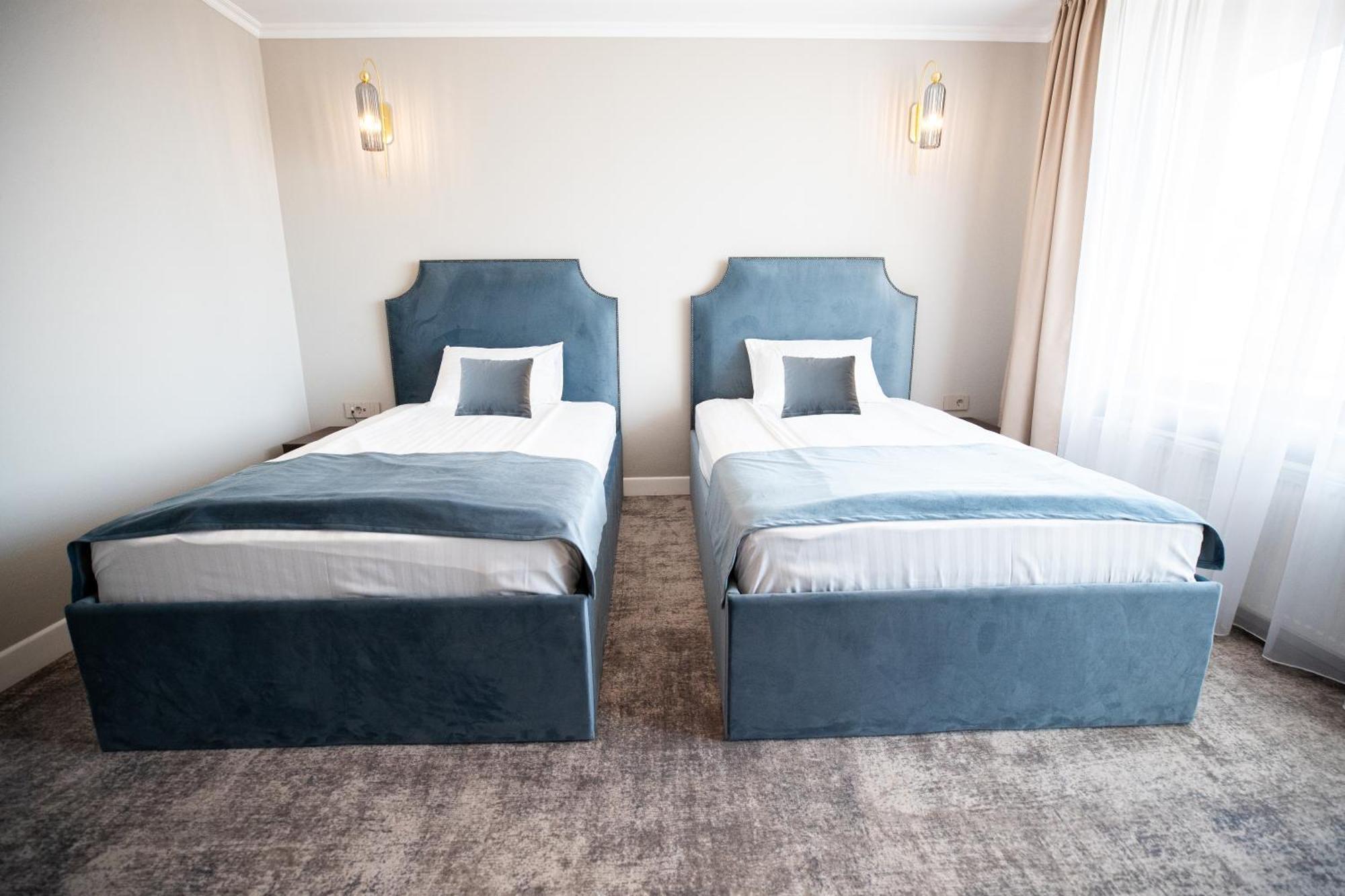 Hotel Meridian Cluj-Napoca Quarto foto